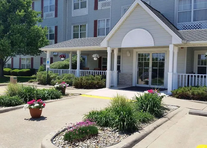 Hotel Country & By Radisson Bloomington-normal West, Il 3*
