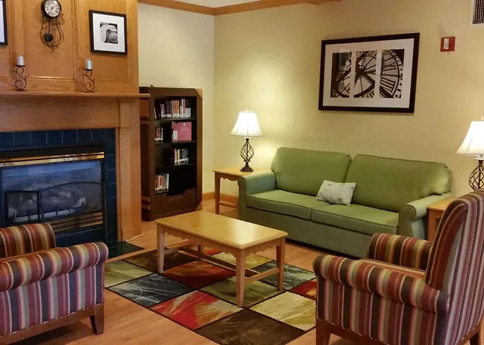 Country & By Radisson Bloomington-normal West, Il
