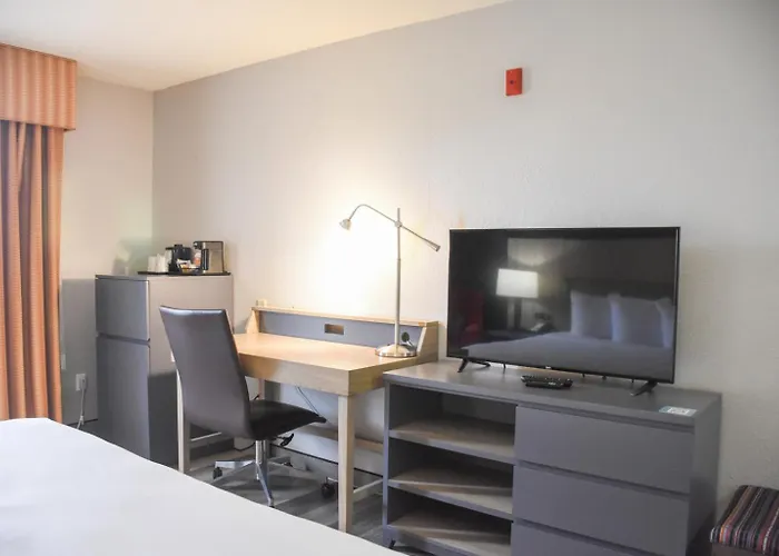 Hotel Country & By Radisson Bloomington-normal West, Il Bloomington