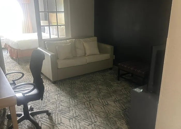 Hotel Country & By Radisson Bloomington-normal West, Il