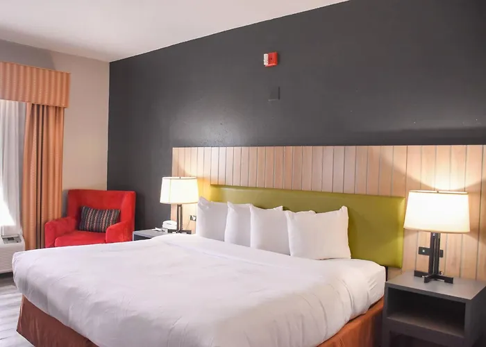 Country & By Radisson Bloomington-normal West, Il 3* Bloomington