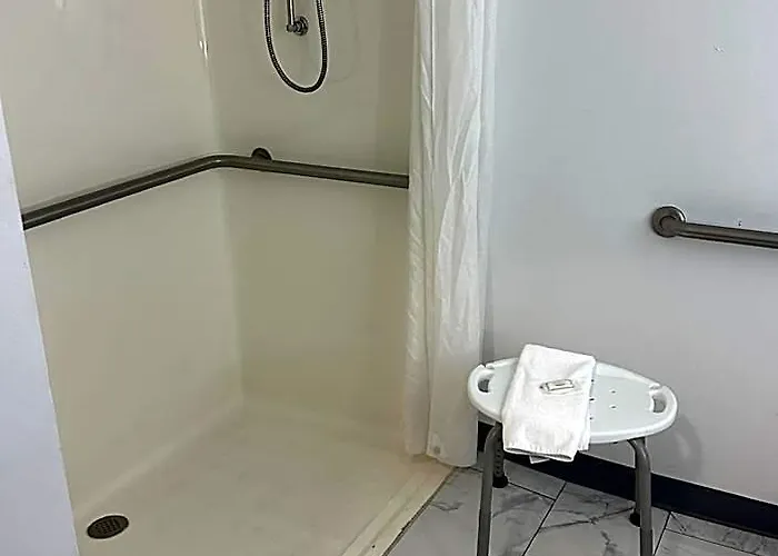 Hotel Country & By Radisson Bloomington-normal West, Il