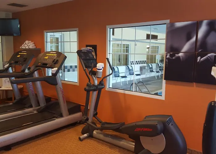 Hotel Country & By Radisson Bloomington-normal West, Il Bloomington
